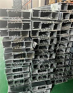 /wp-content/AluminumGuiderail-05_300x300.jpg
